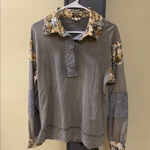 POL Women's Casual Button Down Shirt - Gray with Floral and Plaid Accents